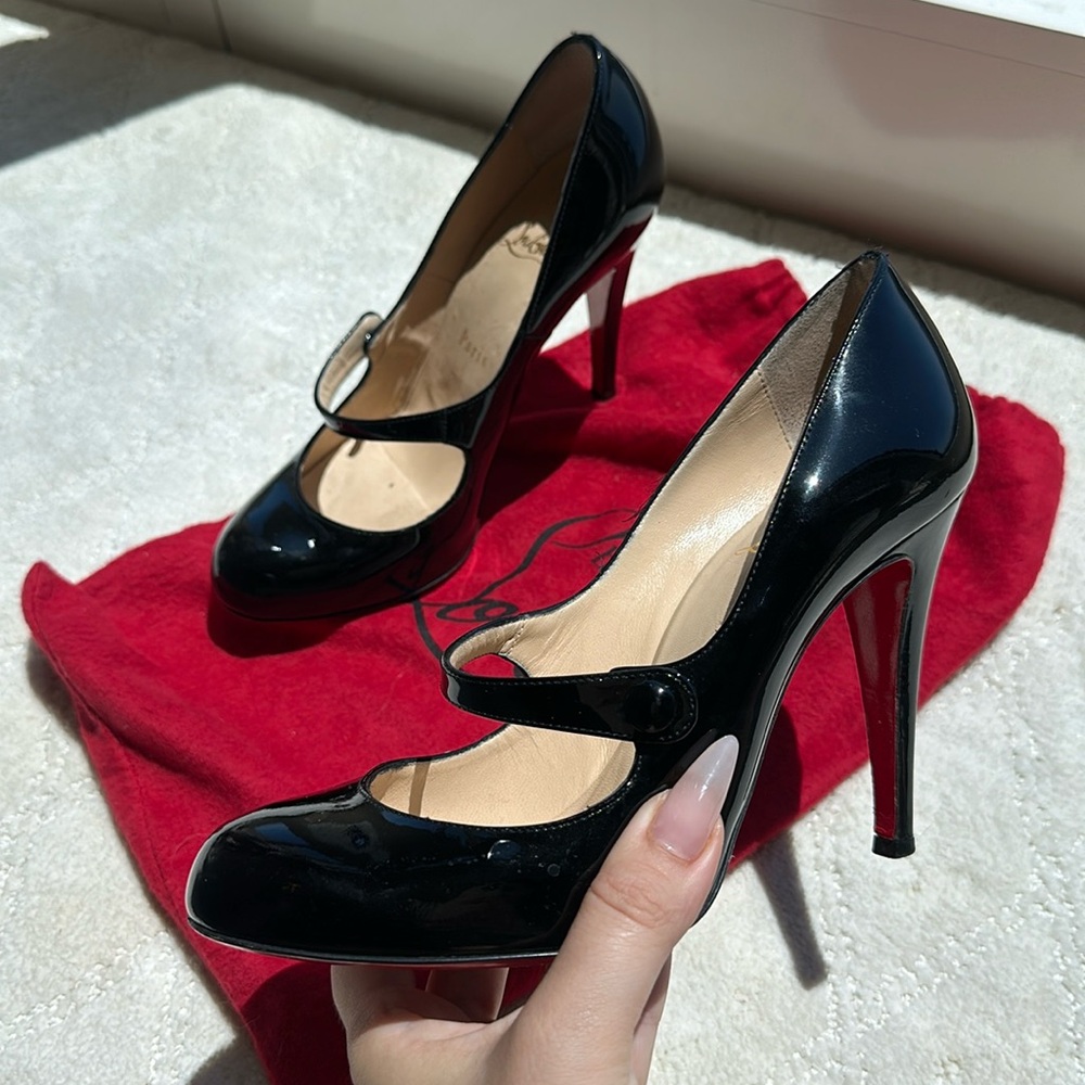 Black Patent Leather Mary Jane Pumps with Red Soles